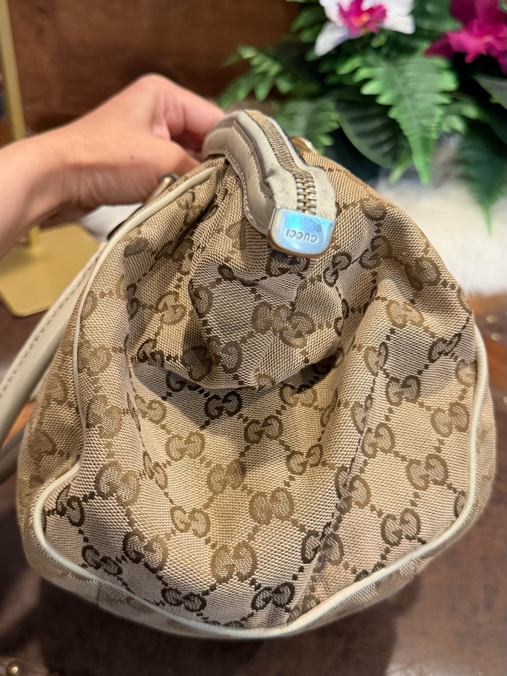 Gucci Beige GG Canvas Dome Satchel with Ivory Trim - Picture 6 of 16